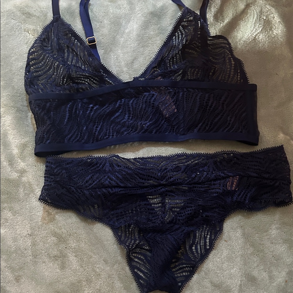 Lace Bralette and Panty Set - Navy